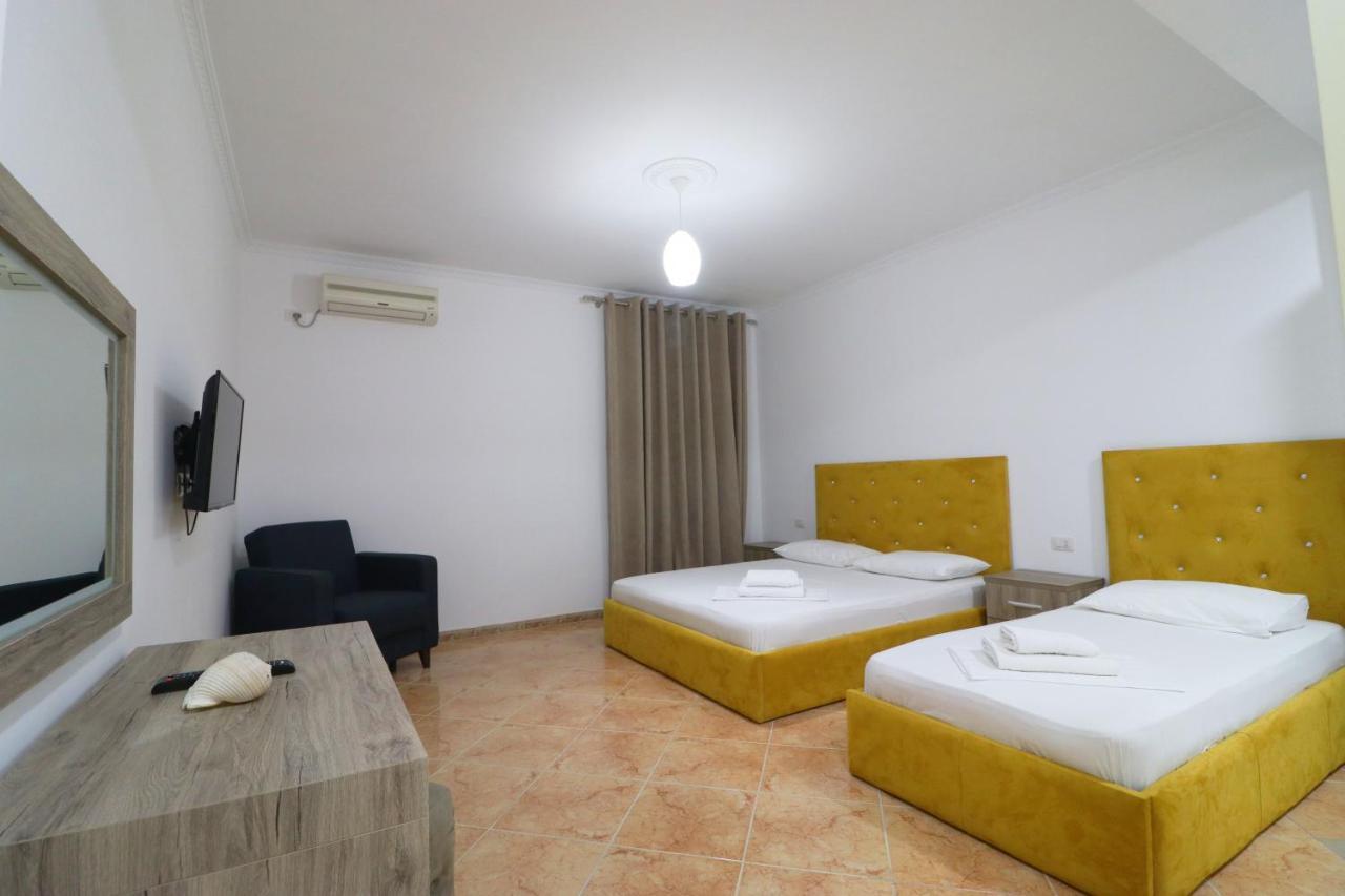 Hotel Kristal Vlorë Exterior foto