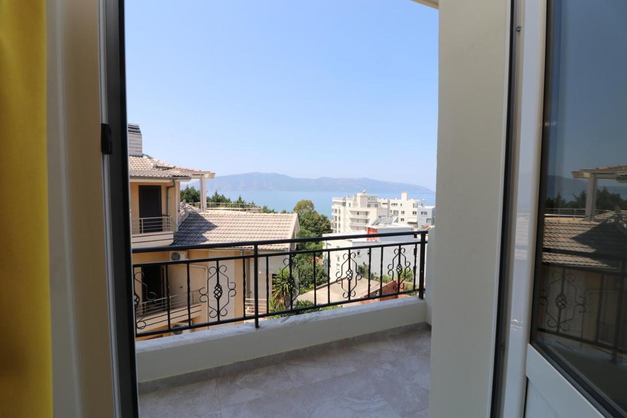 Hotel Kristal Vlorë Exterior foto