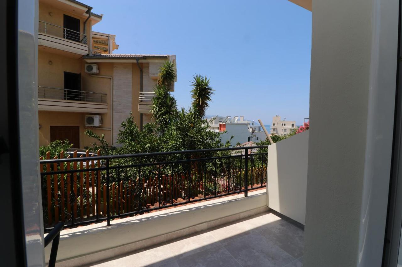 Hotel Kristal Vlorë Exterior foto